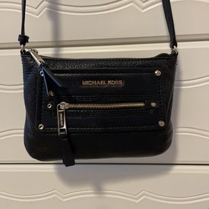 Michael Kors crossbody like new!